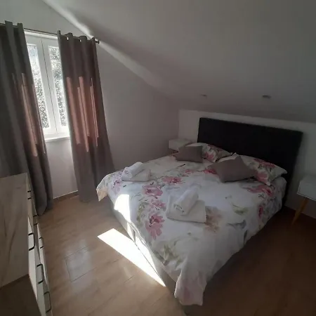 Dobrila Apartment *