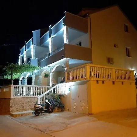Apartment Dobrila